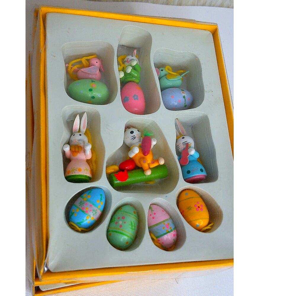 Vintage Wooden Easter Ornaments Set of 10 - Picture 2 of 6